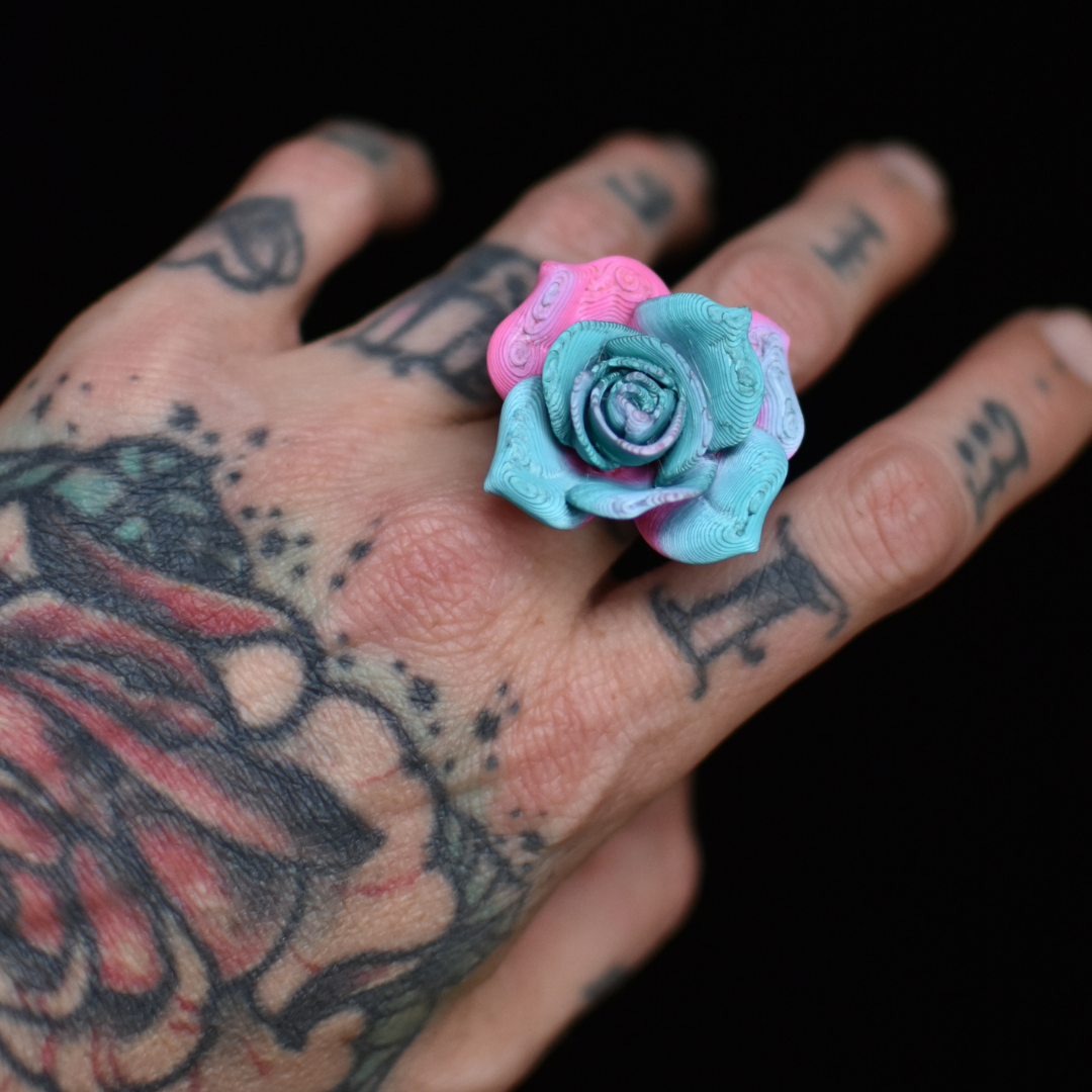 Rose-sormus